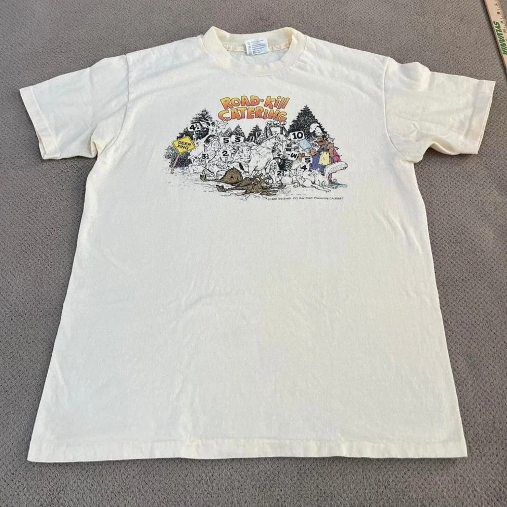 Vintage 1980s Road kill catering funny shirt Made in USA. Tagged large - Picture 3 of 8